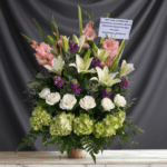 toma la imagen adjunta como base y genera pehwl4 2